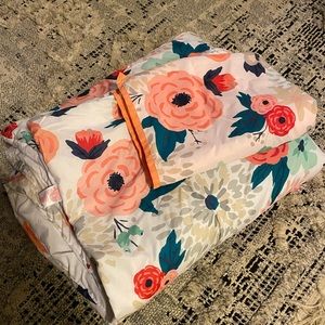 Target xhilaration Twin floral comforter and standard pillow case.